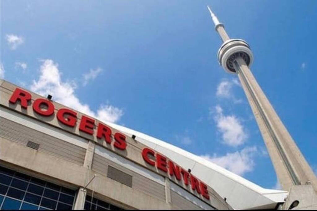 Luxury Suite Downtown Toronto Near Cn Tower Exterior photo